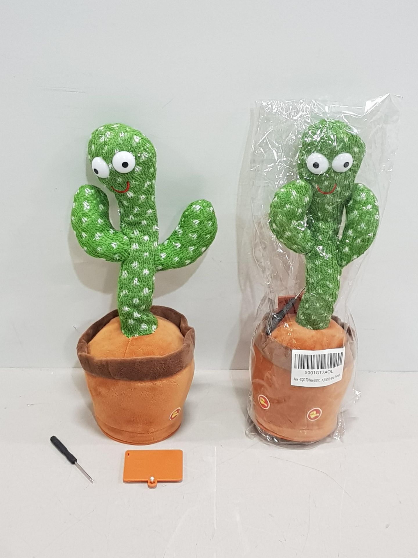 100 X BRAND NEW LED LIGHT UP DANCING / SINGING / TALKING CACTUS TOYS - 120 ENGLISH SONGS - RECORDS