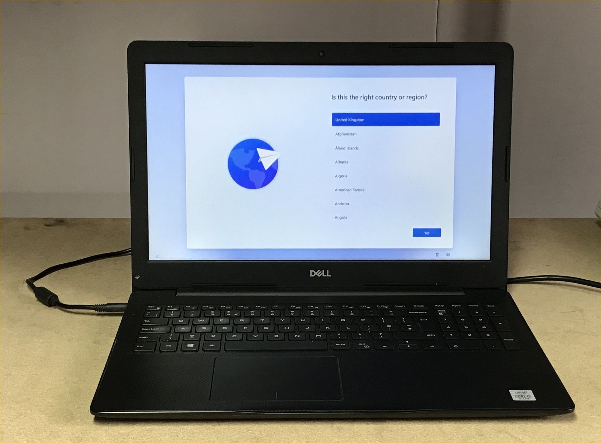 DELL VOSTRO 3590 LAPTOP, INTEL I3-10110U CPU, 8GB RAM, 256GB SSD, DATA WIPED & WIN 11 INSTALLED,