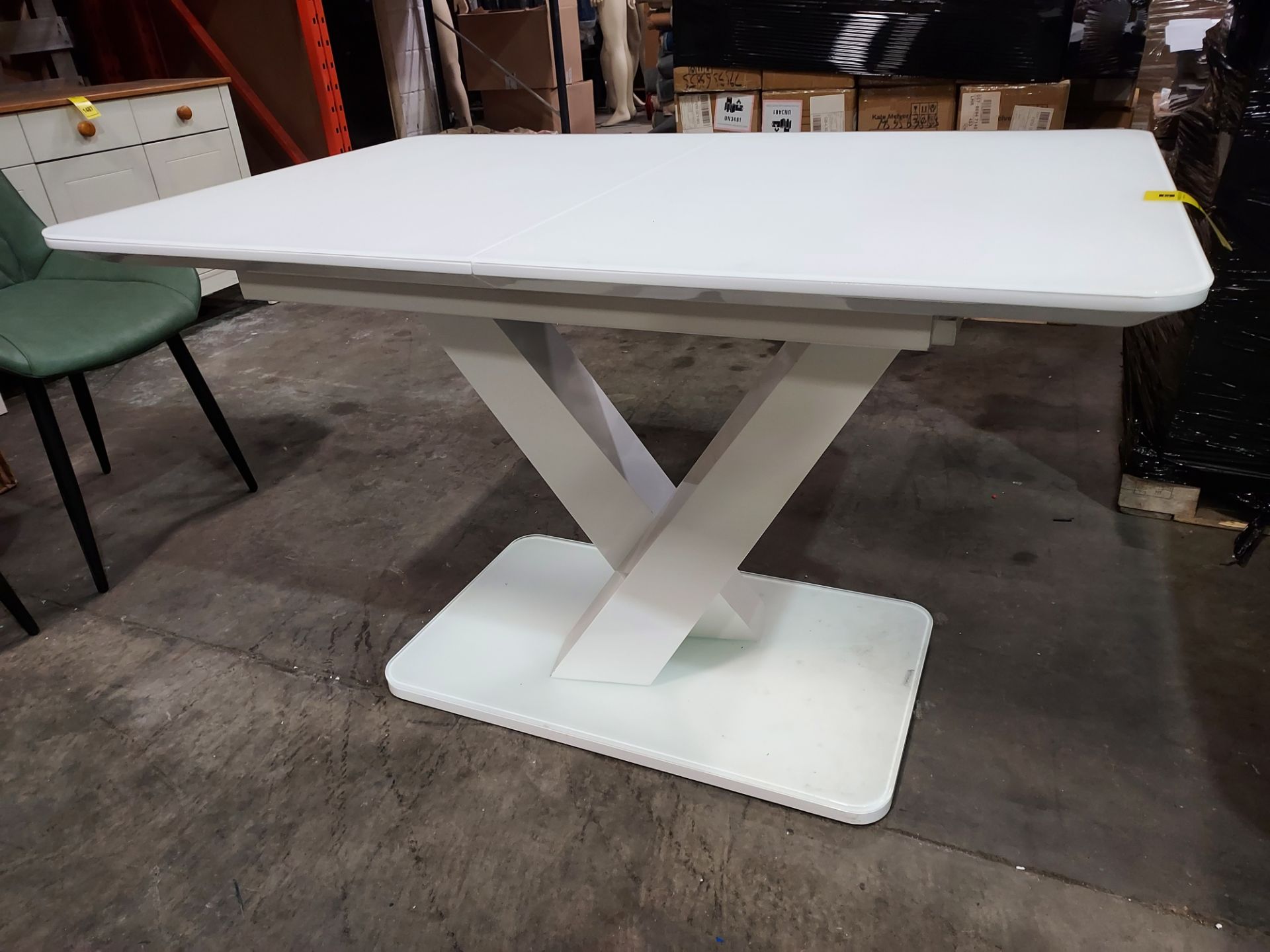 1 X EXTENDABLE RAFFAELO DINING TABLE IN WHITE - 120/160CM - NOTE CUSTOMER RETURNS