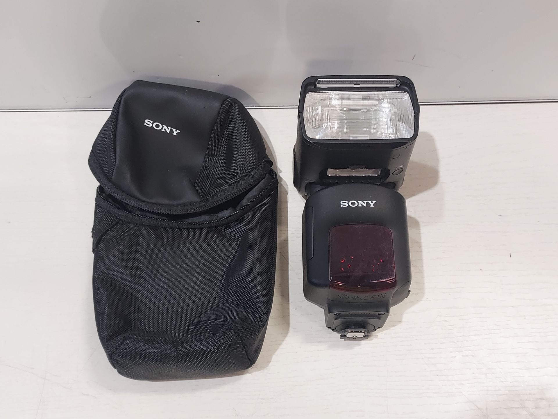 SONY HVL-F60M FLASH GUN FOR SONY A7R V - Image 2 of 3