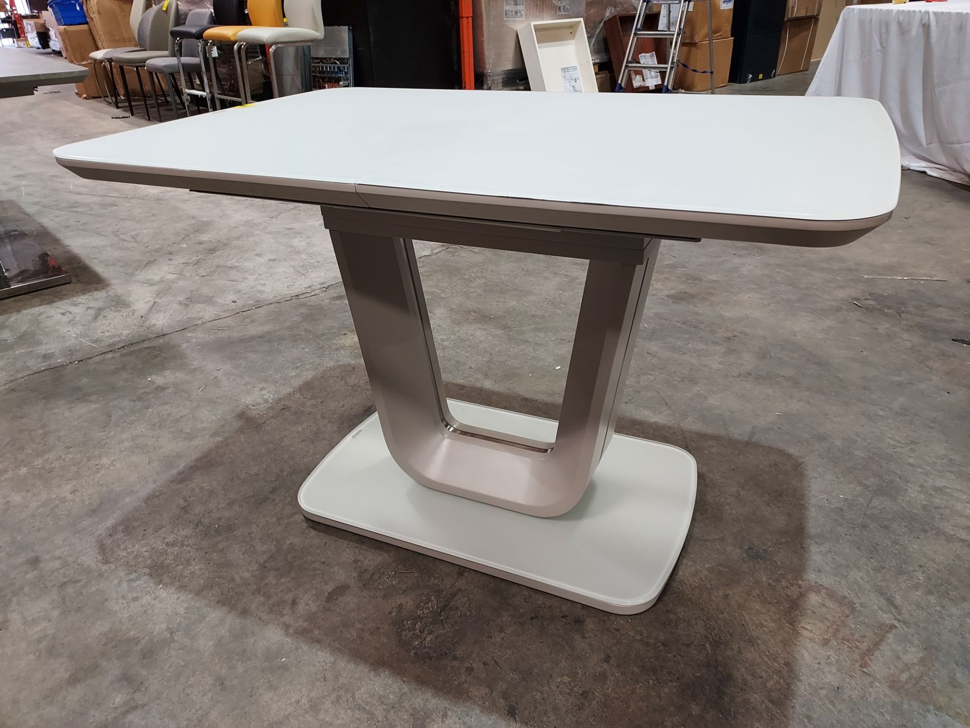 1 X EXTENDABLE LAZZARO DINING TABLE IN LIGHT GREY - 120/160 CM- NOTE CUSTOMER RETURNS ( CHIP ON EDGE