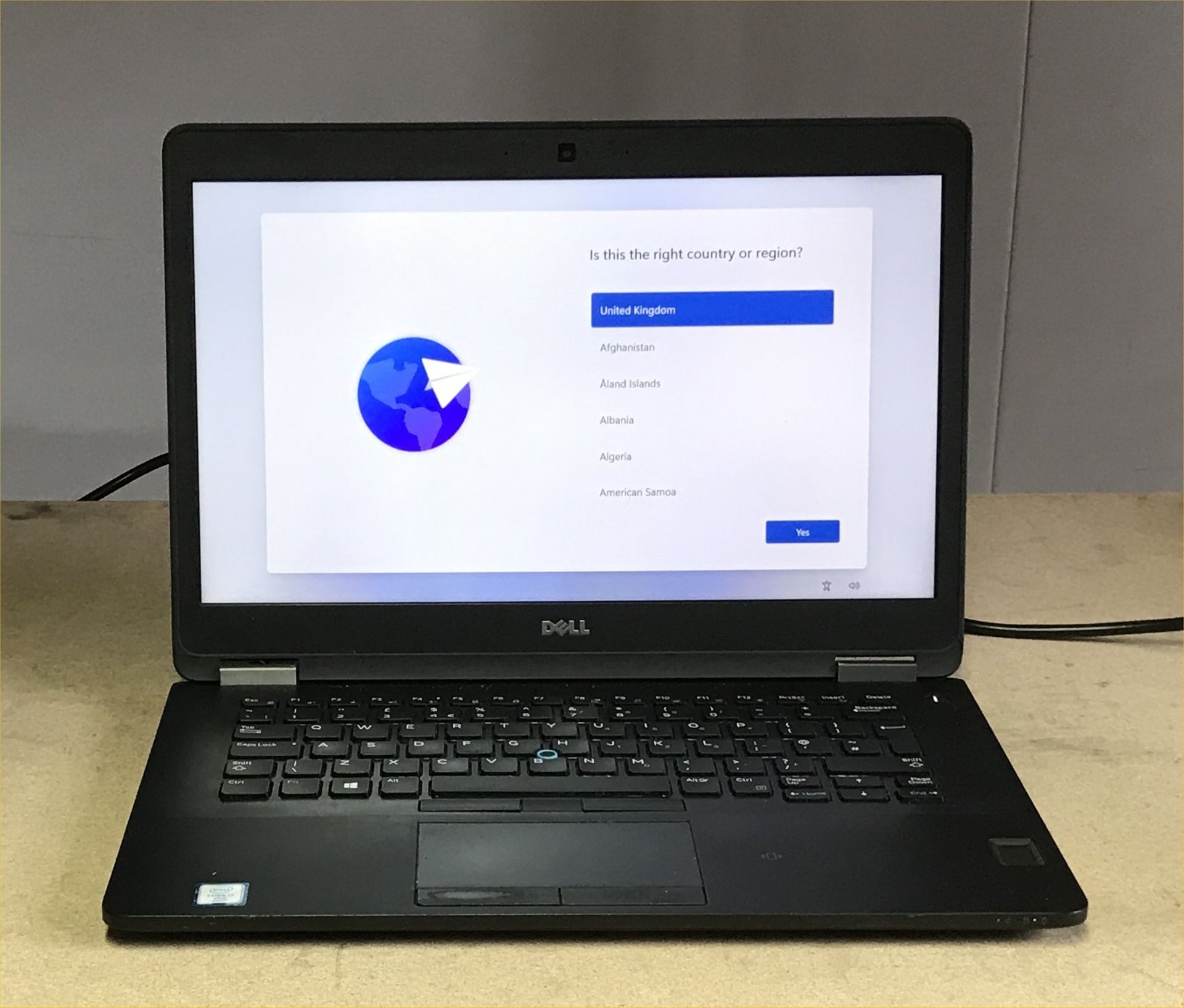 DELL LATITUDE E7470 LAPTOP, INTEL I7-6600U CPU, 8GB RAM, 256GB SSD, DATA WIPED & WIN 11 INSTALLED,