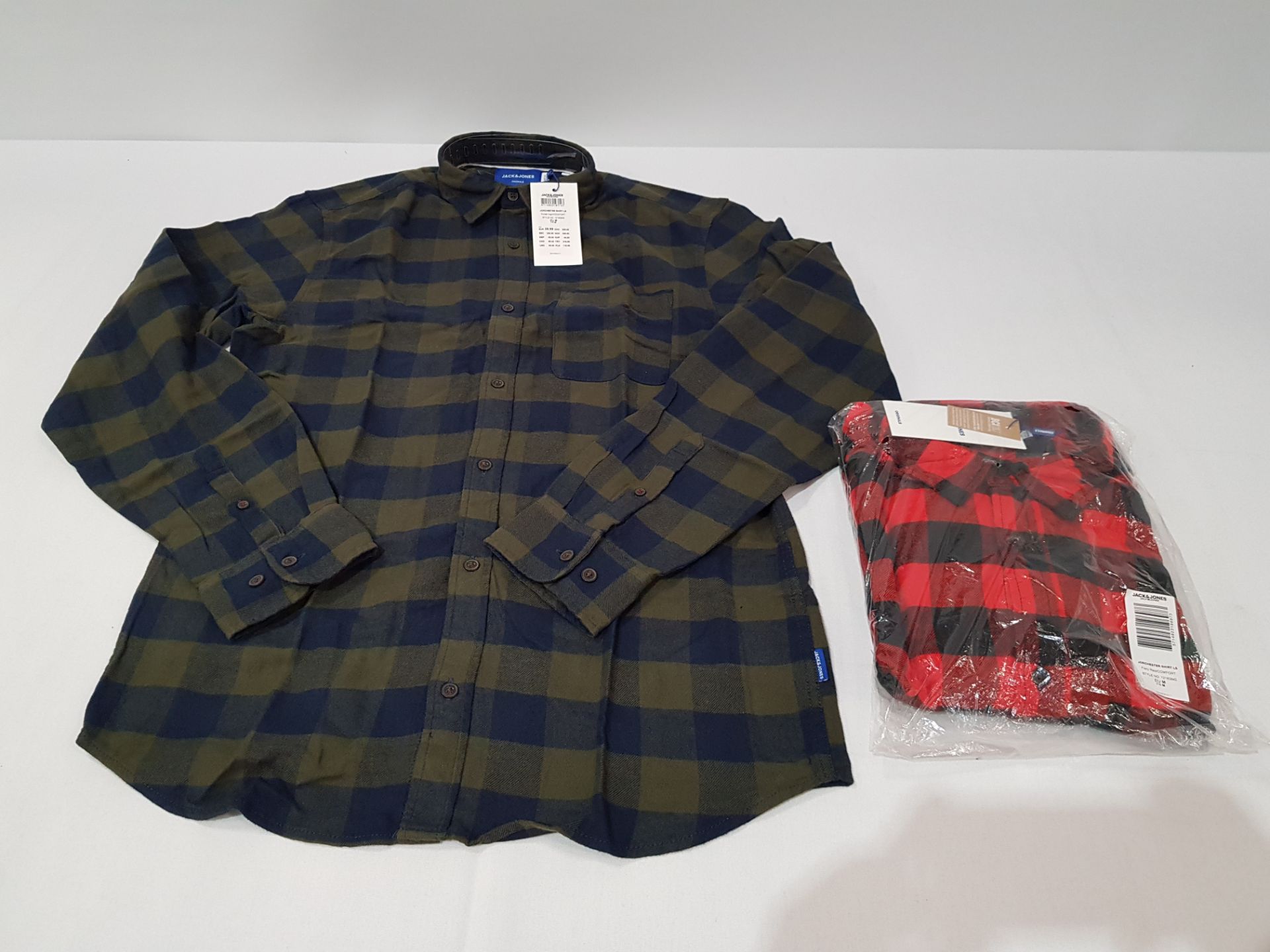 9 X BRAND NEW JACK AND JONES CHEQUERED SHIRTS IN RED AND BLACK AND GREEN AND BLACK IN MIXED SIZES(