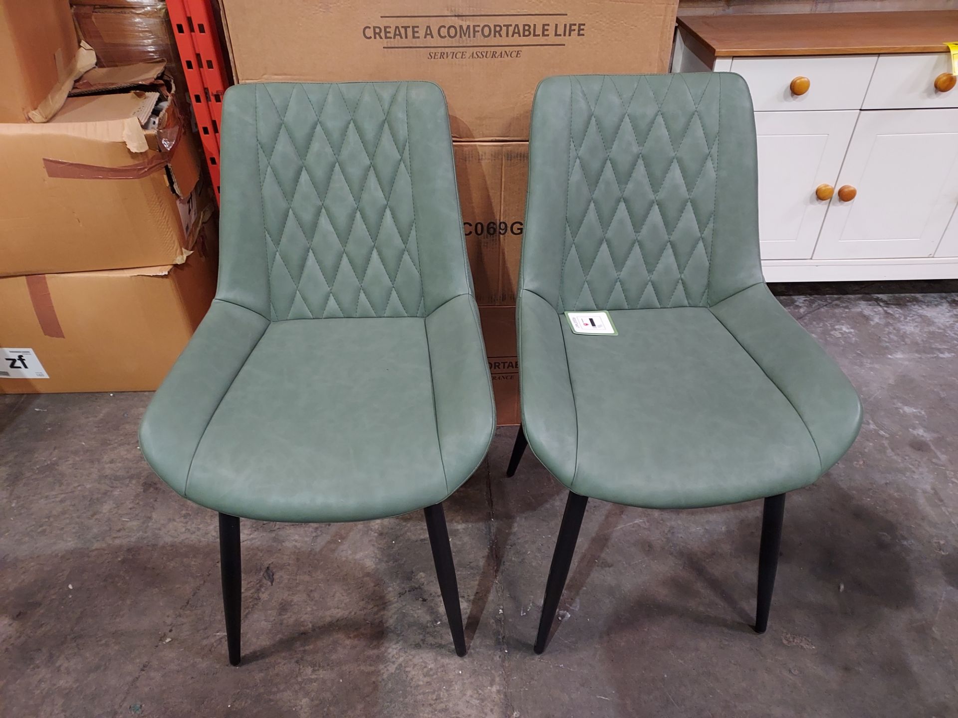 6 X BRAND NEW ENJOY THE GOOD LIFE DINING CHAIR IN LEATHER LOOK GREEN, WITH BLACK METAL LEGS IN THREE