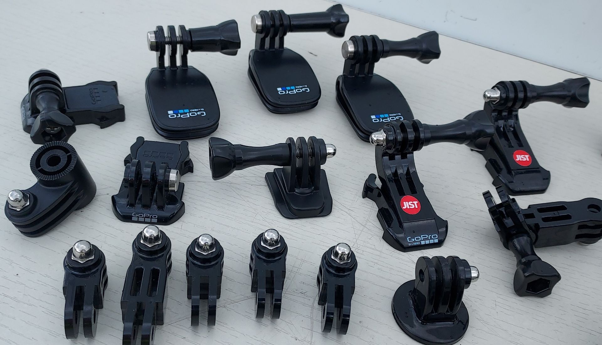 MISC LOT OF 35+ GO PRO MOUNTING ATTACHMENTS FOR CAMERAS & CAMERA MOUNTING PLATES - Image 3 of 4