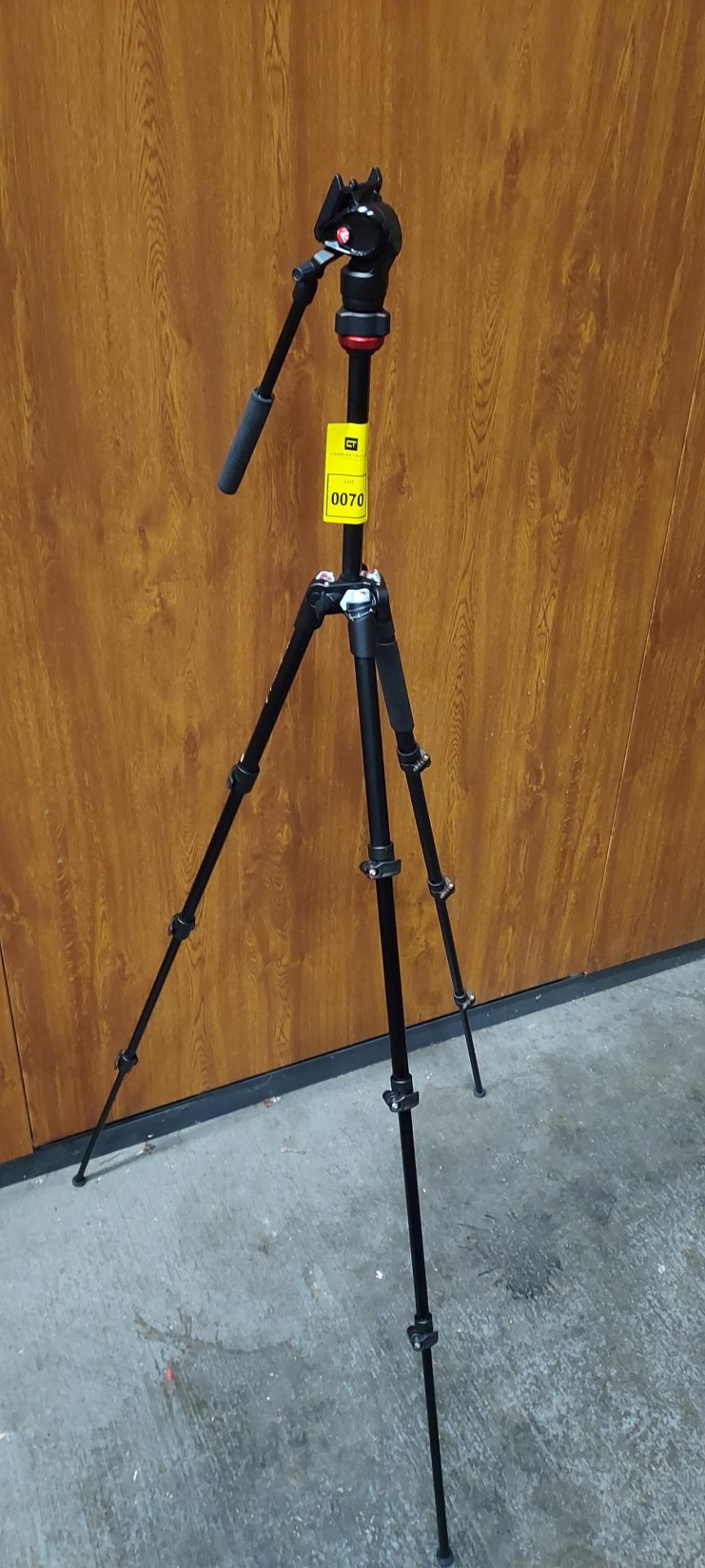 MANFROTTO BEFREE TRIPOD WITH CAMERA HEAD - Image 2 of 2