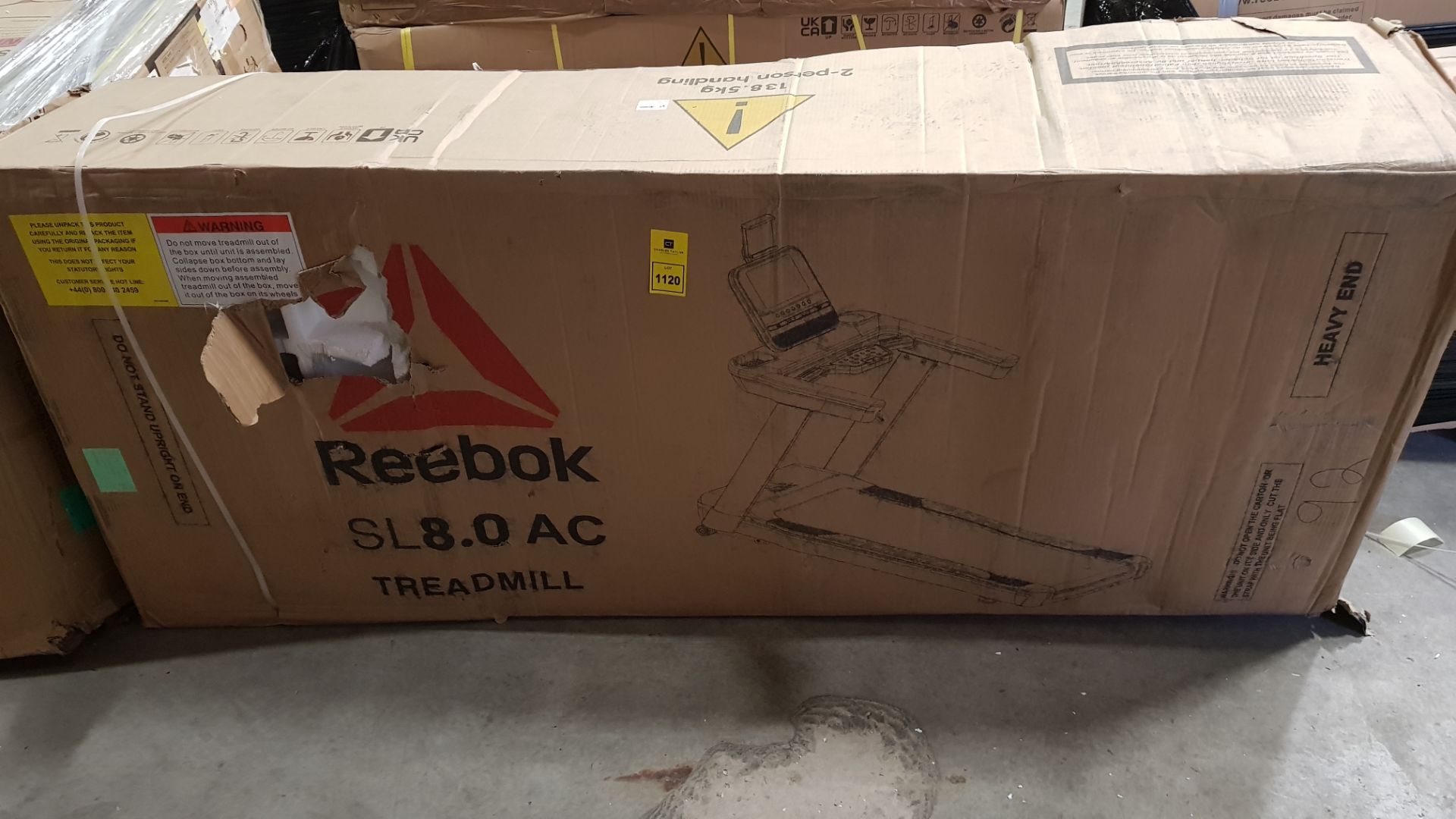 1 X BOXED REEBOK SL8.0 AC TREADMILL IN SILVER - IN 1 BOX ( PLEASE NOTE CUSTOMER RETURN AND DAMAGE ON - Image 2 of 2
