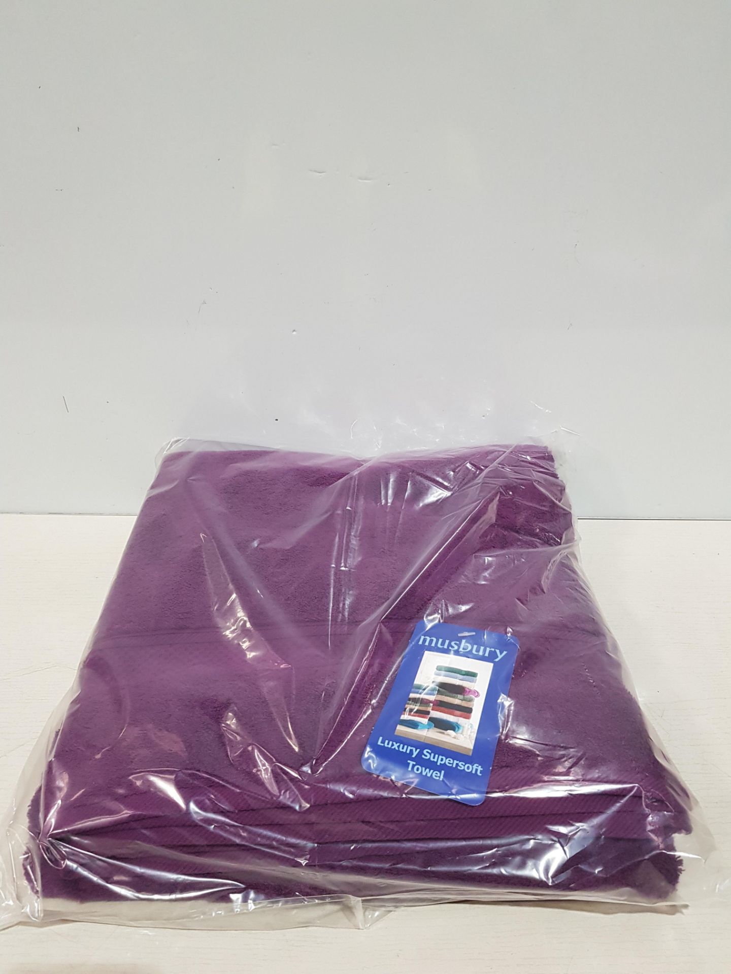 20 X BRAND NEW MUSBURY LUXURY SUPERSOFT TOWELS - ALL IN PURPLE GRAPE - ( 100 X 150 CM ) - IN 2