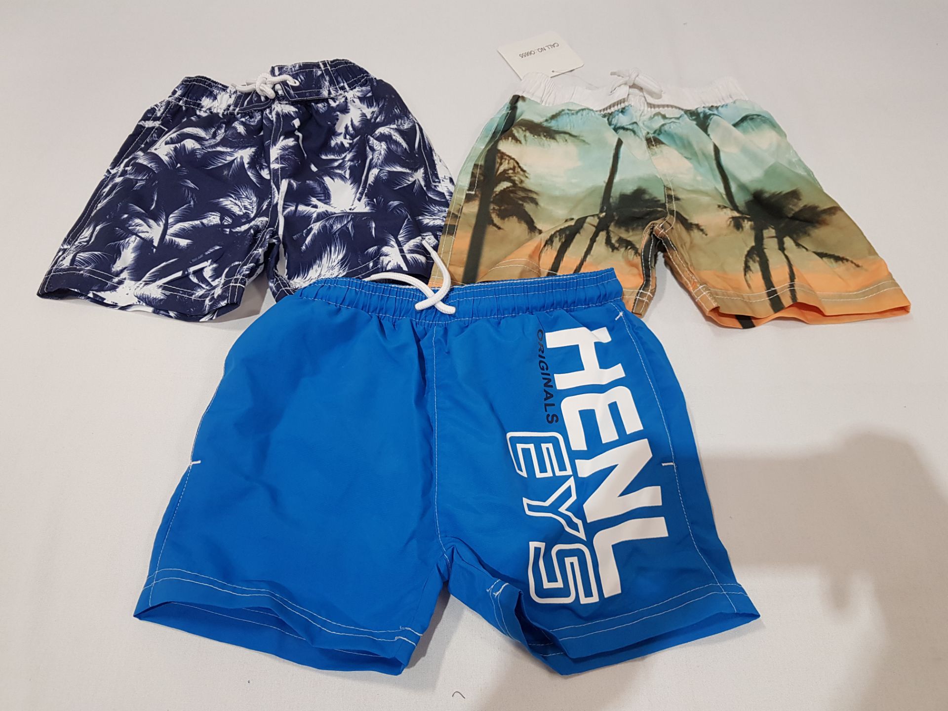 17 X BRAND NEW MIXED KIDS SWIMMING SHORTS, 10 MIXED STYLES AND DESIGNS NIFTY KIDS SWIM SHORTS IN AGE