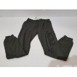 8X BRAND NEW DESIGNER VON DUTCH JOGGERS IN CHARCOAL SIZE MEDIUM (RRP £53.99 EACH - TOTAL £431) IN