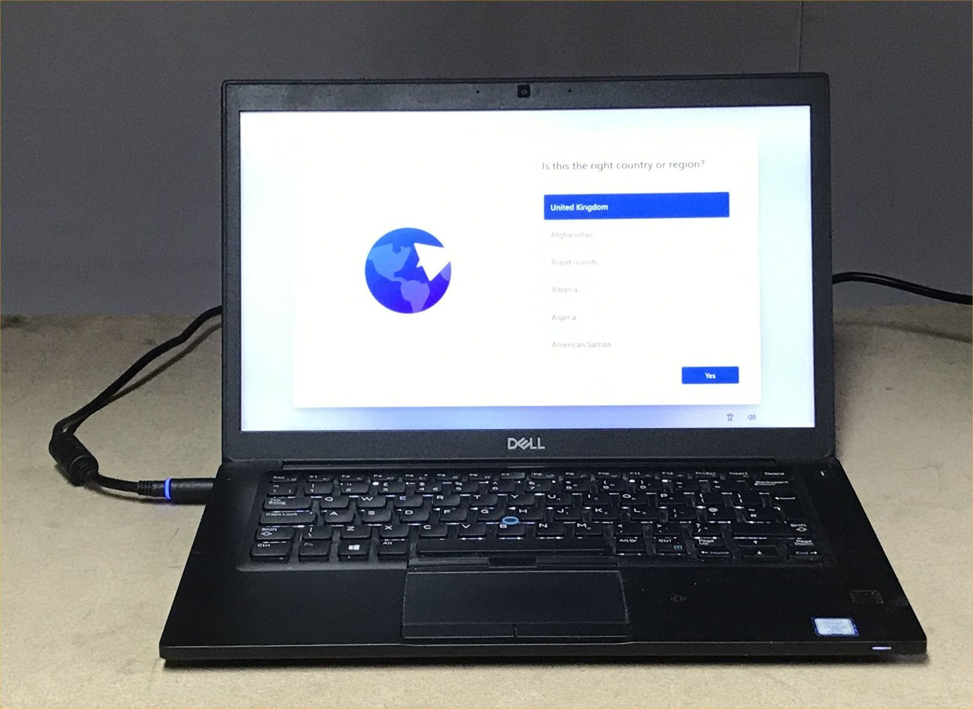 DELL LATITUDE 7490 LAPTOP, INTEL I7-8650U CPU, 8GB RAM, 256GB SSD, DATA WIPED & WIN 11 INSTALLED,