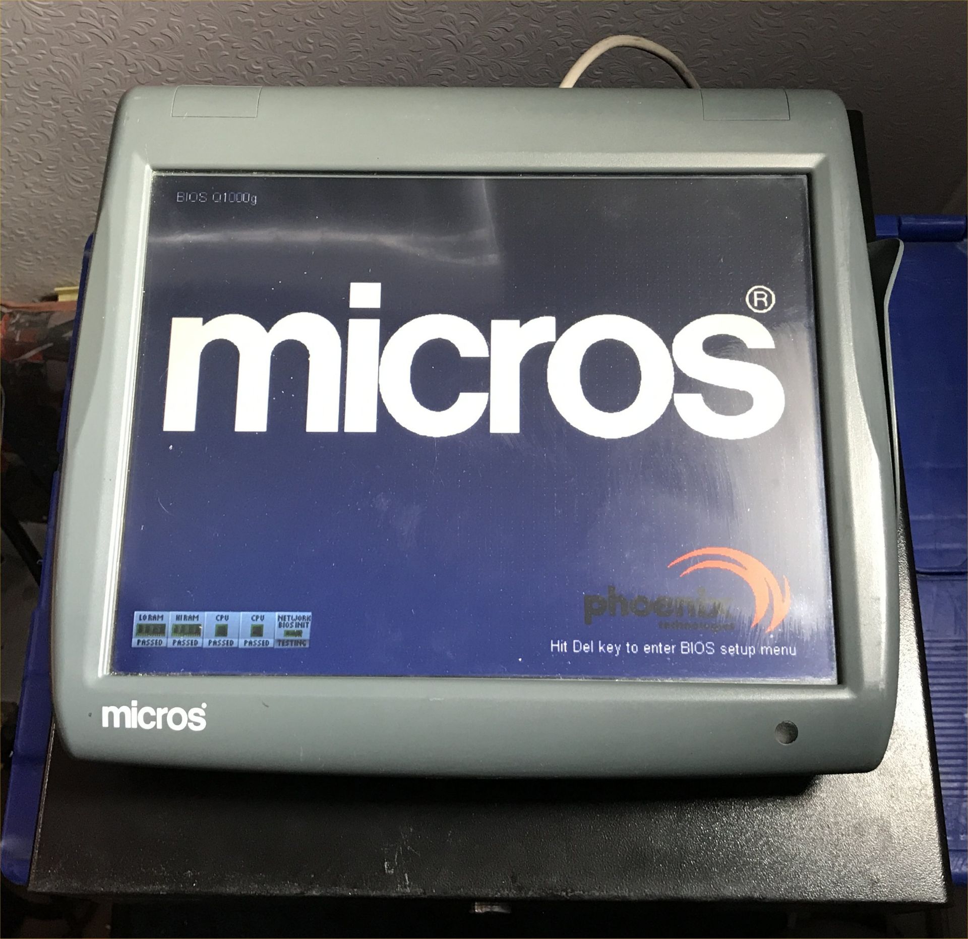 MICROS W5A ELECTRONIC POS TERMINAL (DATA WIPED) WITH FULL SIZE BLACK TWO SLOT 24V ELECTRONIC CASH