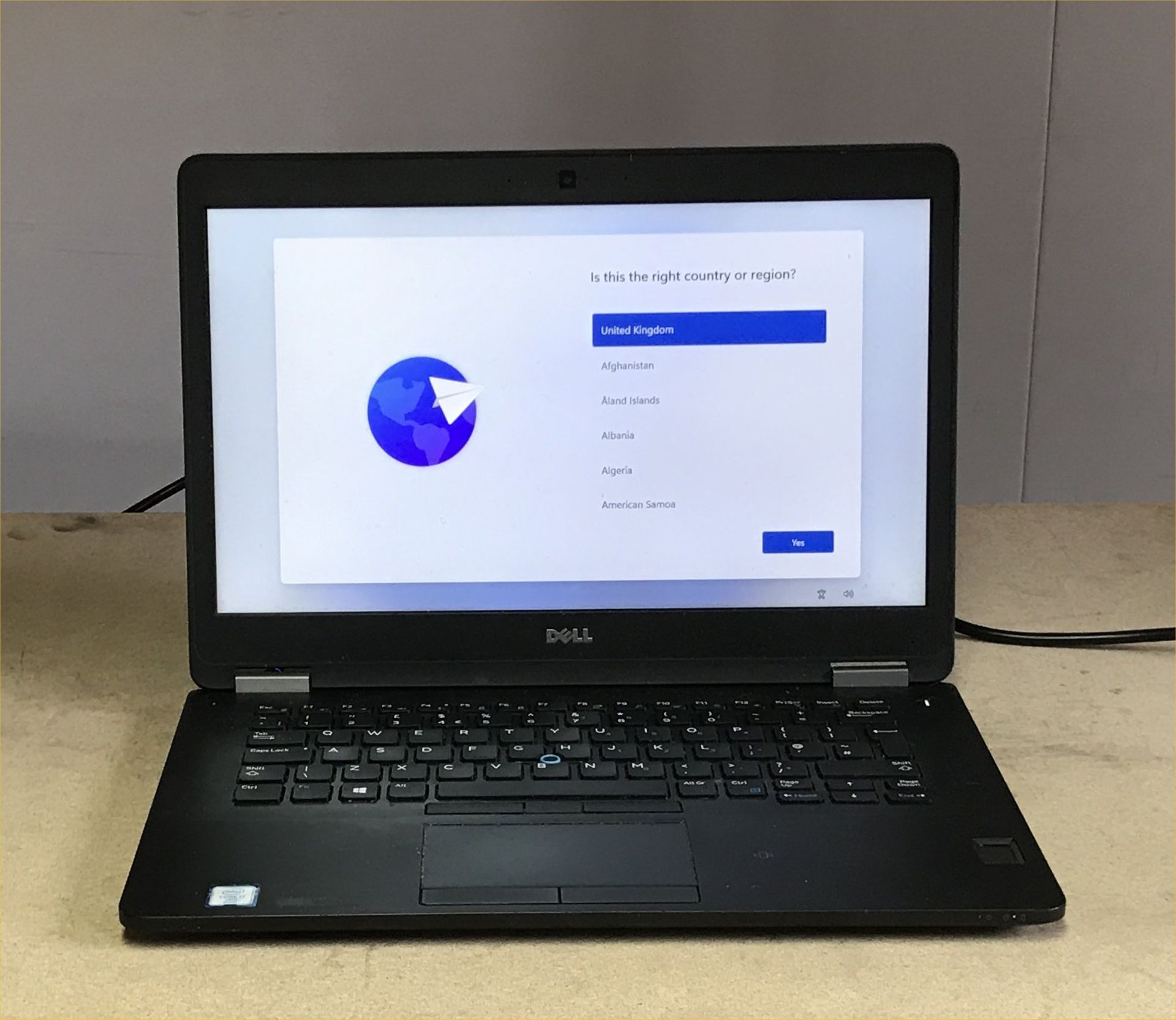 DELL LATITUDE E7470 LAPTOP, INTEL I7-6600U CPU, 8GB RAM, 256GB SSD, DATA WIPED & WIN 11 INSTALLED,