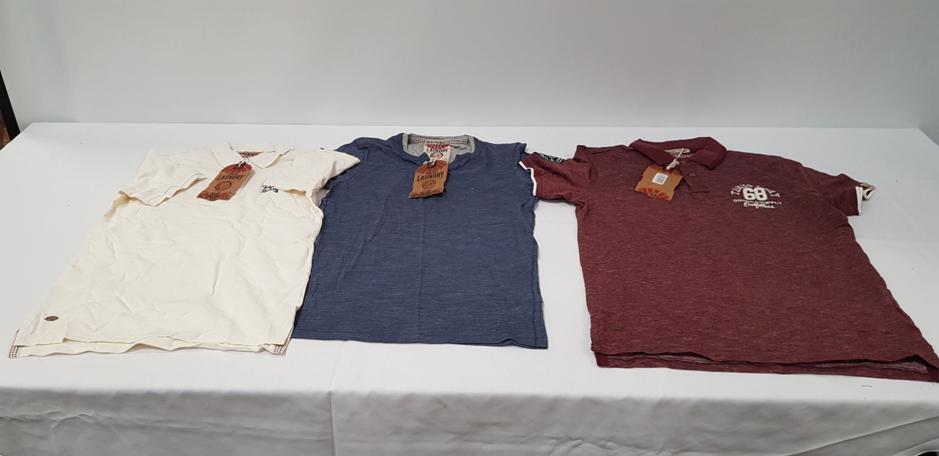 18 X BRAND NEW TOKYO LAUNDRY MENS POLO TOPS/ T-SHIRTS IN MIXED STYLES AND SIZES (TOTAL RRP £34) IN