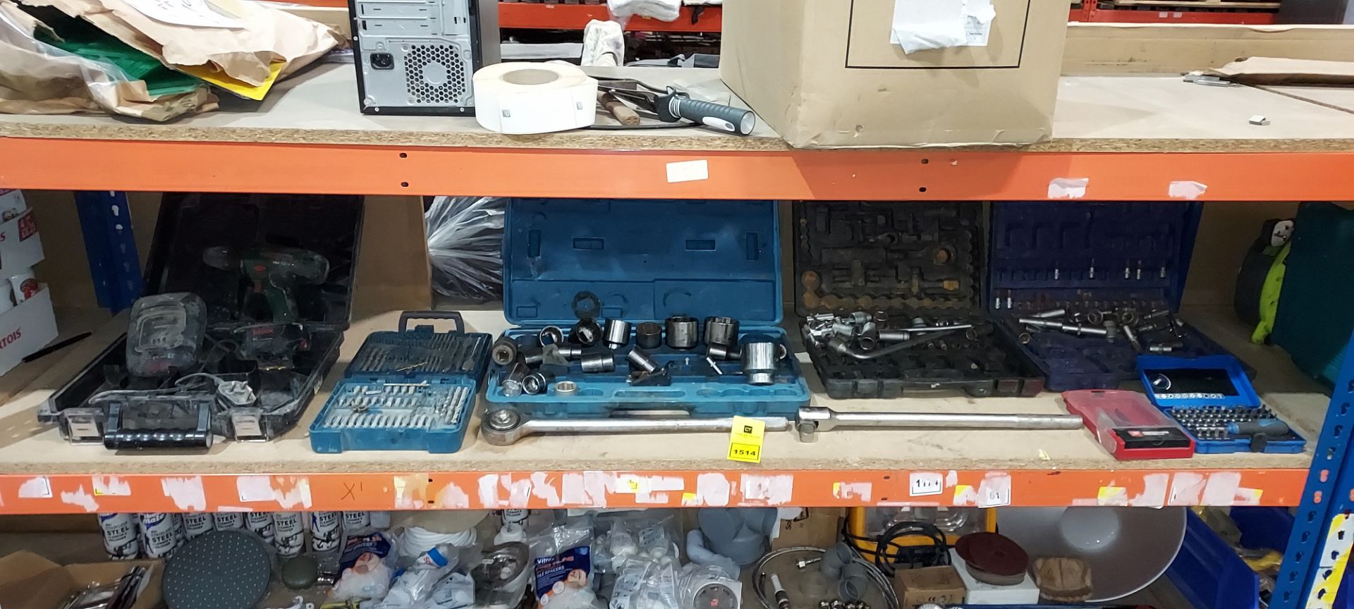 DURATOOL MIXED TOOL LOT CONTAINING VARIOUS RATCHET SET, DEEP SOCKET SET, BOSCH CORDLESS DRILL,