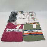 30 X BRAND NEW MIXED LOT CONTAINING 10 MIXED STYLE AND SIZES JACK AND JONES T-SHIRTS, 10 DESIGNER