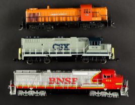 N GAUGE LOCOMOTIVE TRAINS. Comprises of Spectrum 86075 GE Dash 8-40CW Diesel BNSF #814; Life Like
