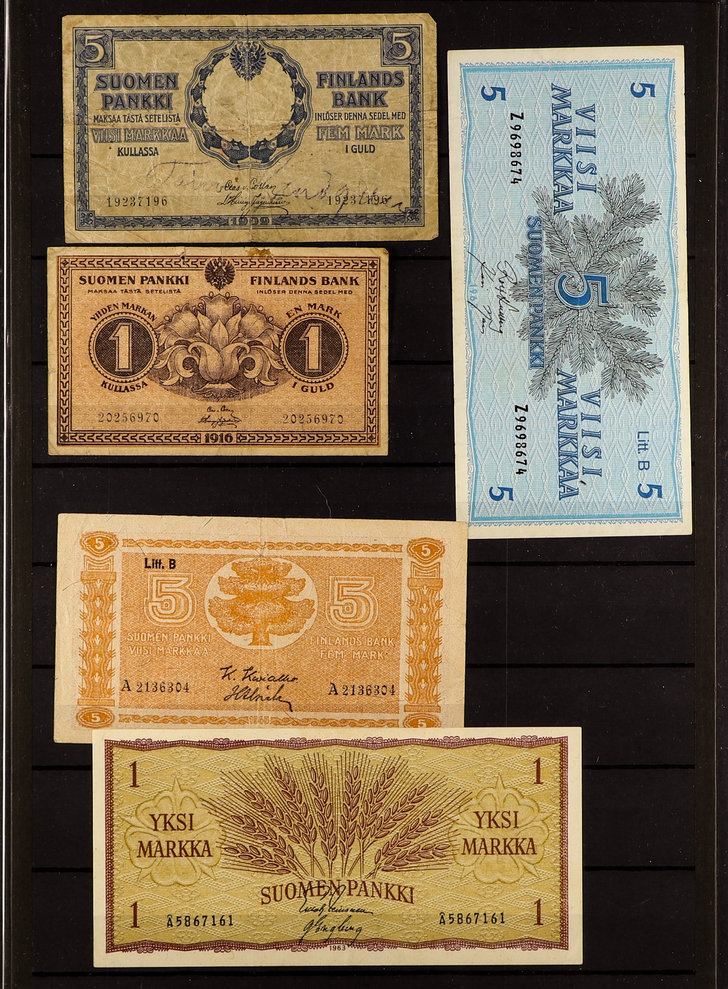 FINLAND 1860 - 2010's ACCUMULATION IN CARTON of mint / never hinged mint & used stamps and miniature - Image 33 of 34