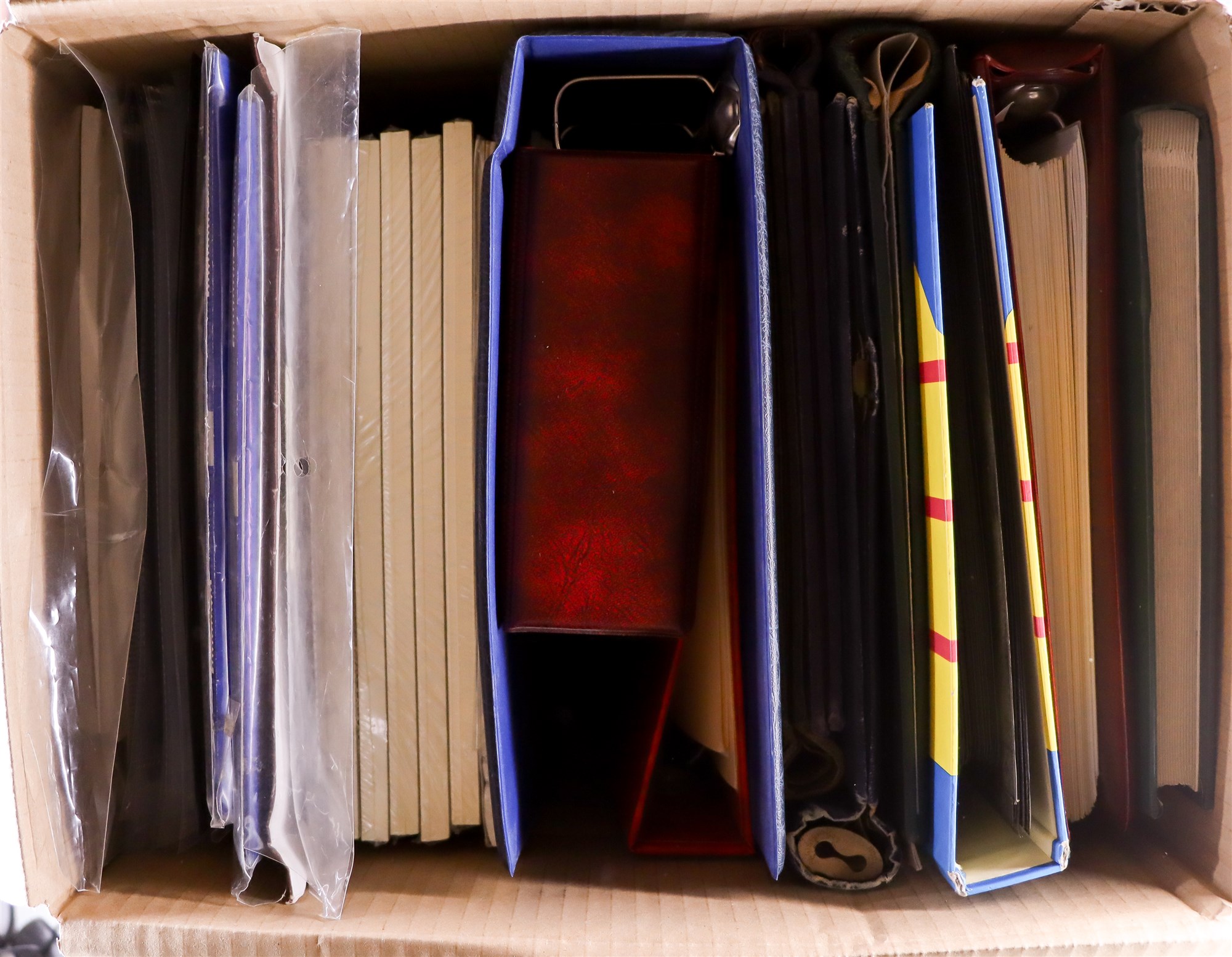 ALBUMS, BINDERS & STOCKBOOKS Various mostly empty multi ring albums, spring back binders, - Image 3 of 6