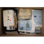 GB. COVERS & POSTAL HISTORY CARTON OF COVERS a substantial holding of chiefly QEII period items (