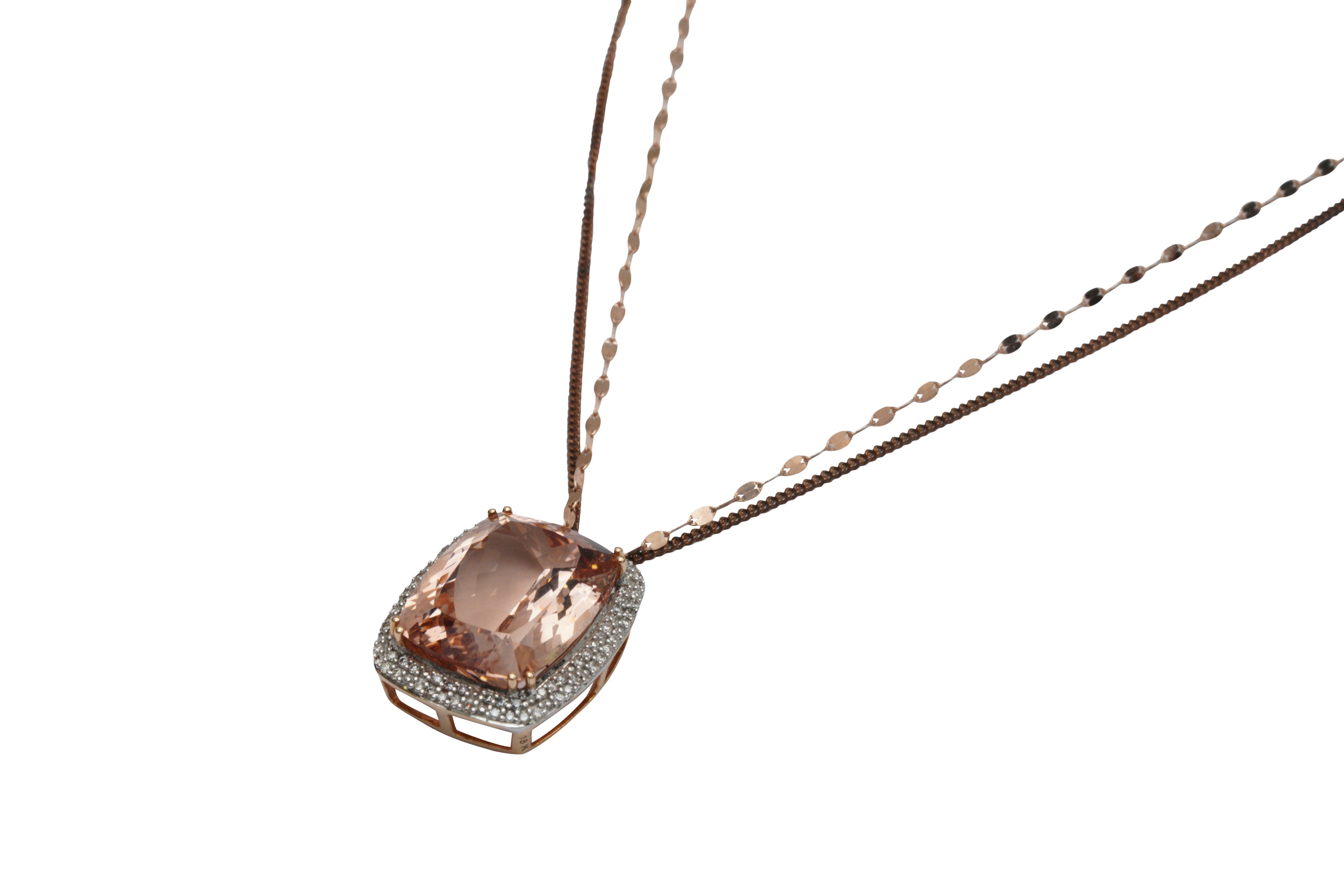 A MORGANITE PENDANT NECKLACE