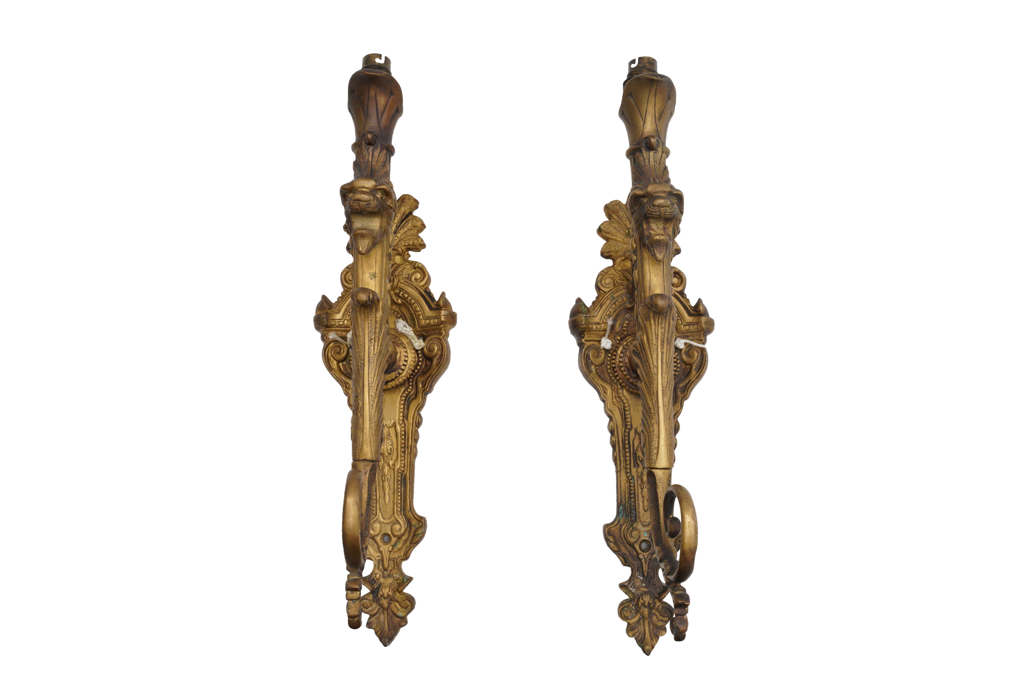 A PAIR OF GILT BRONZE ORMOLU TWIN BRANCH WALL SCONCES IN THE ROCOCO MANNER - Image 4 of 5