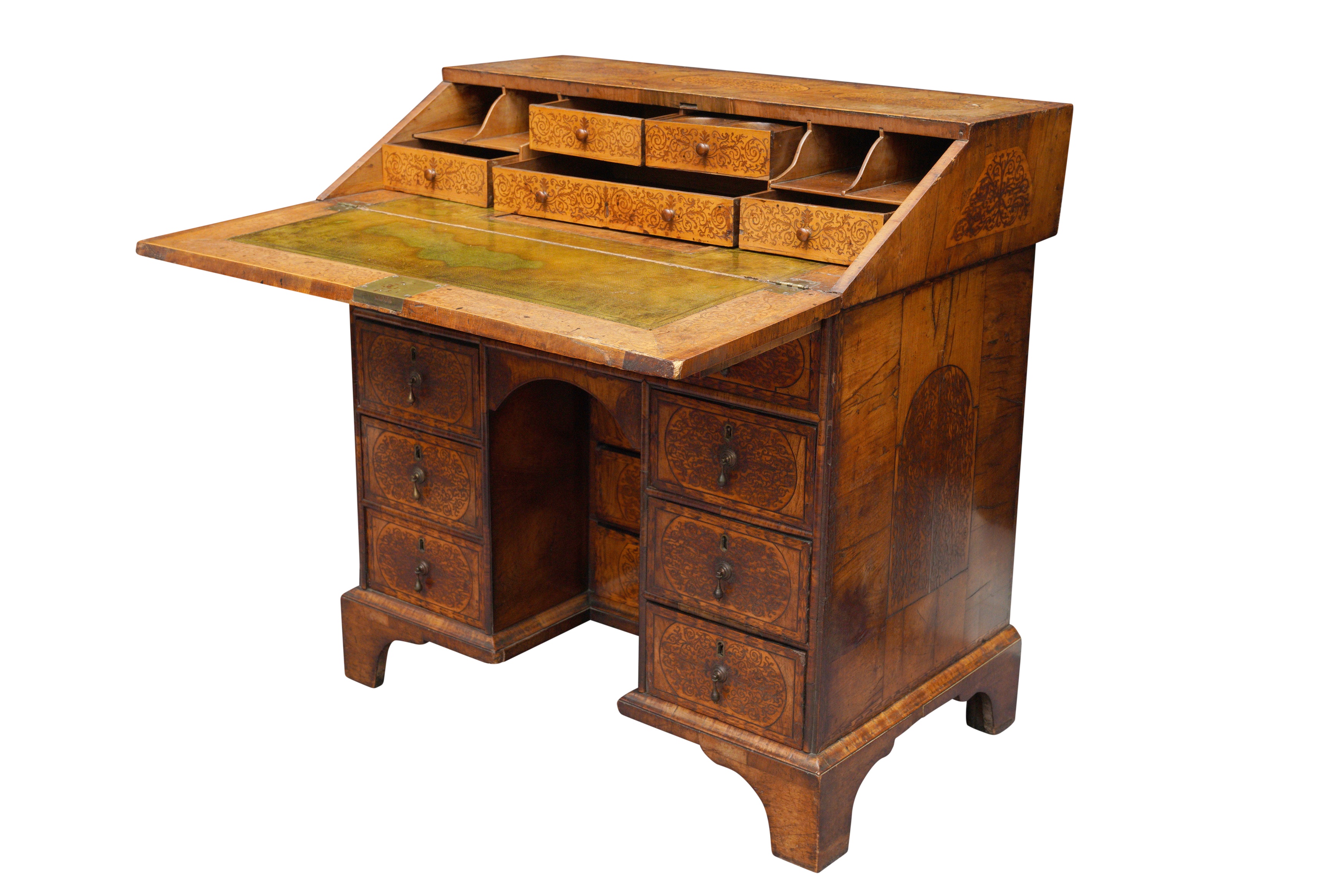 A WILLIAM AND MARY MARQUETRY INLAID WALNUT BUREAU, ENGLISH CIRCA 1700 - Image 3 of 4