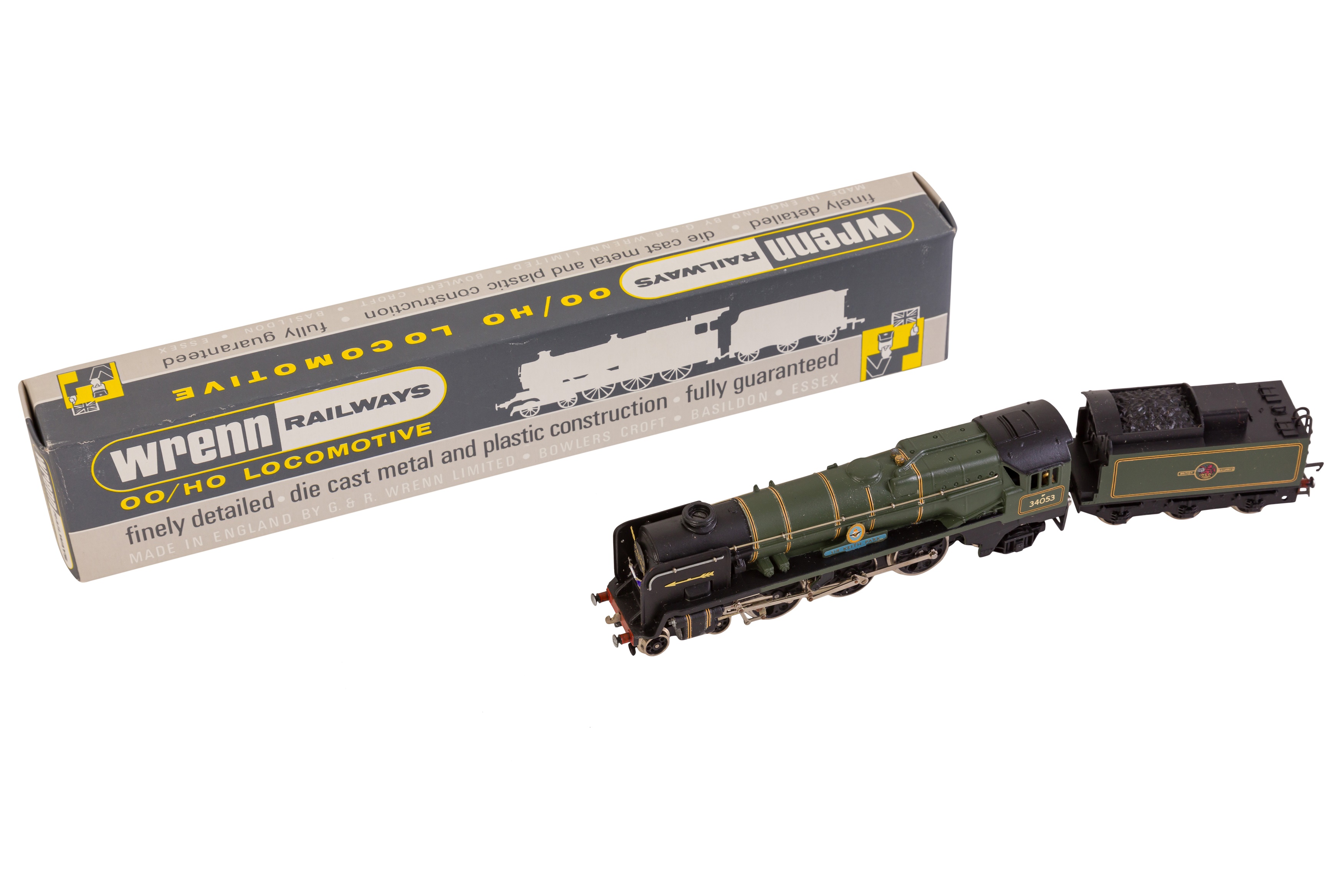 A WRENN OO GAUGE W2269 BULLIED PACIFIC LOCOMOTIVE 'SIR KEITH PARK'