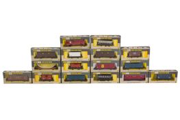 A MIXED GROUP OF WRENN OO GAUGE WAGONS 