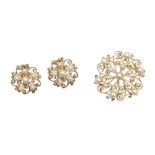 A PEARL BROOCH AND EARRINGS SUITE
