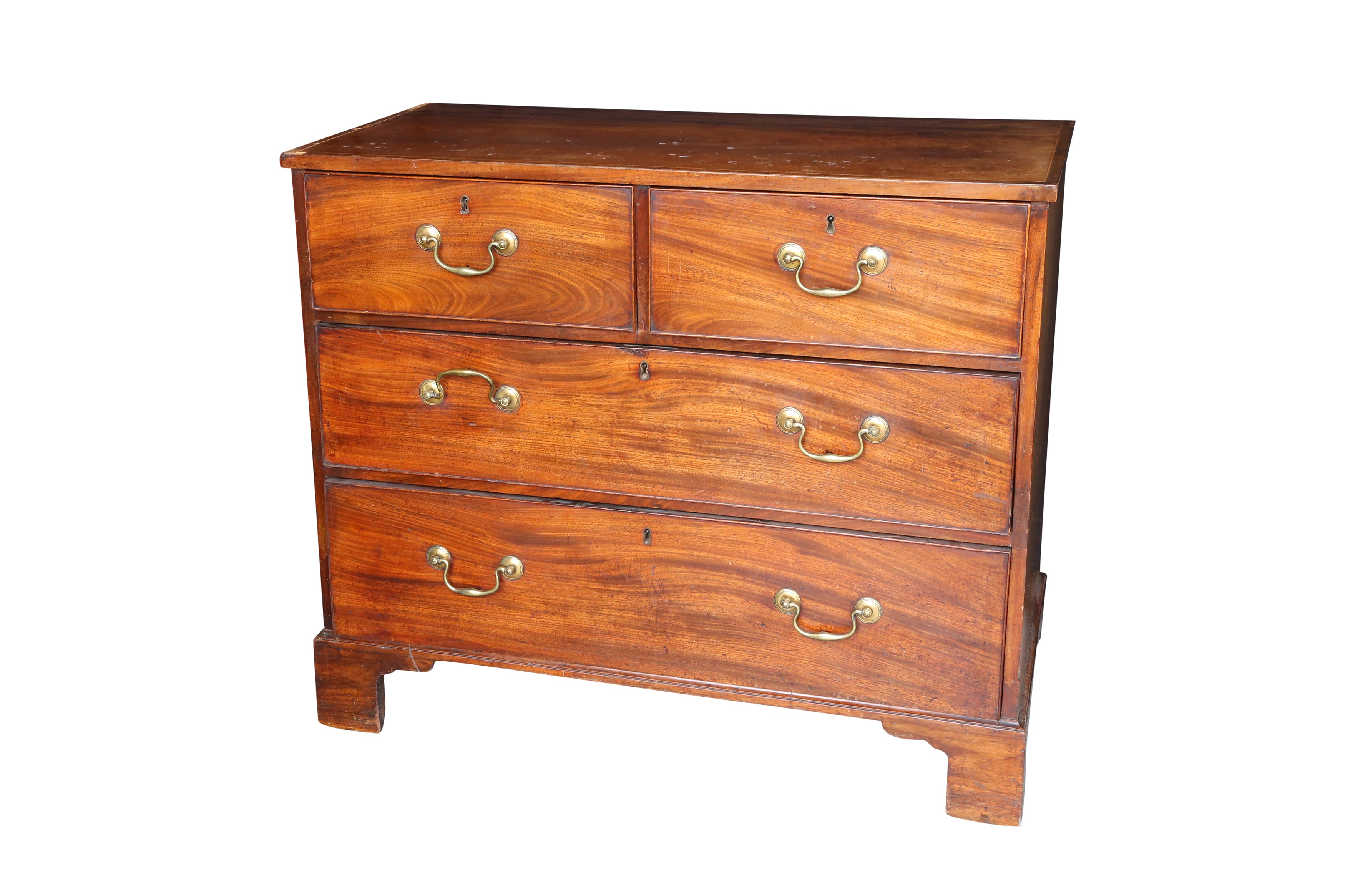 A GEORGE III MAHOGANY CHEST OF DRAWERS