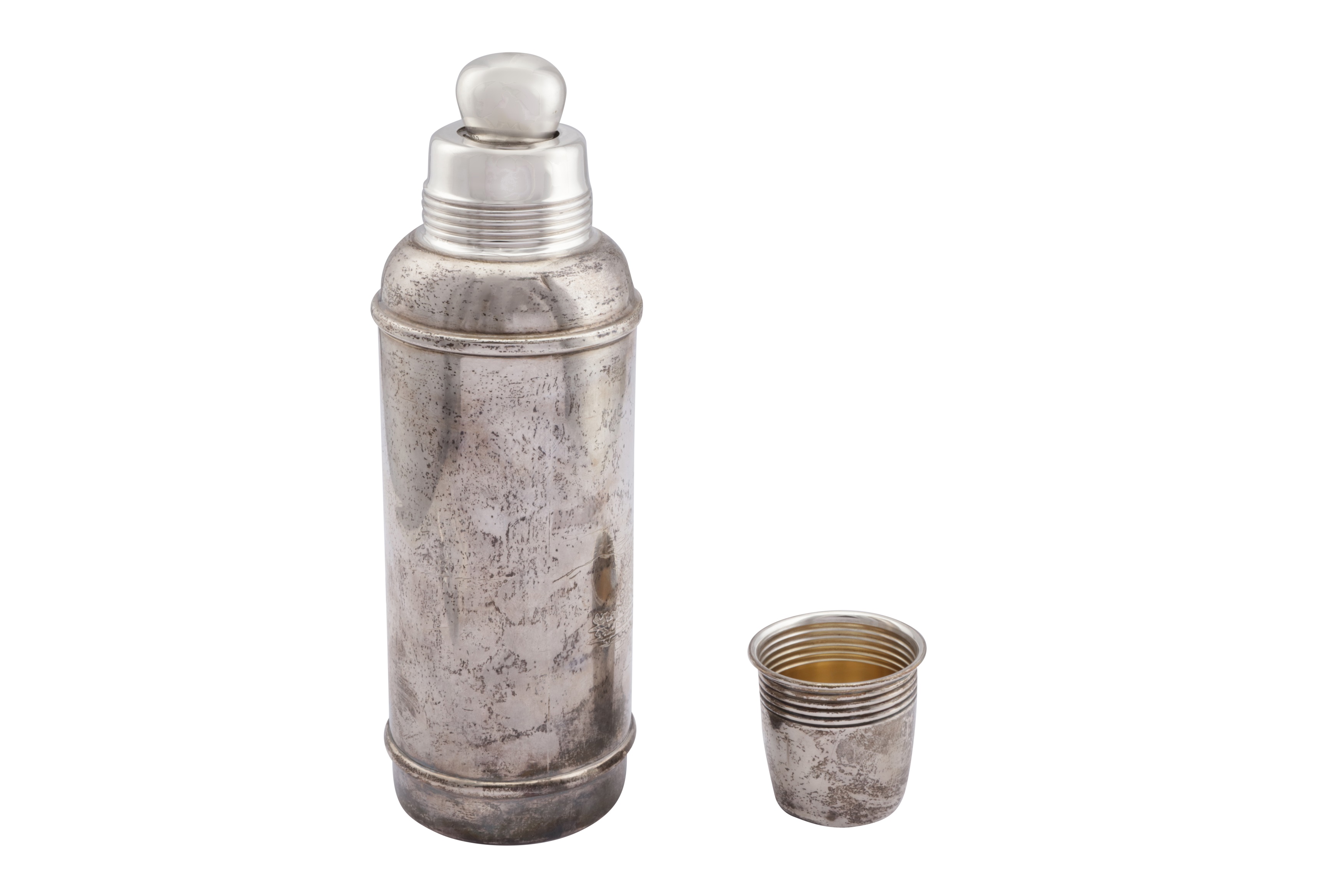 AN EARLY 20TH CENTURY AMERICAN STERLING SILVER AND GLASS LINED COCKTAIL SHAKER, NEW YORK CIRCA 1910  - Image 2 of 2