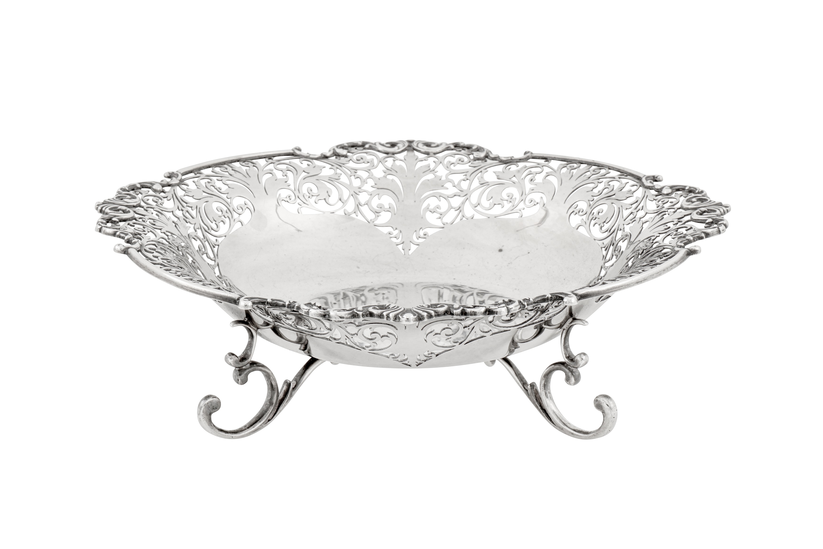 A George V sterling silver basket, London 1913 by Holland, Aldwinckle and Slater - Bild 5 aus 5