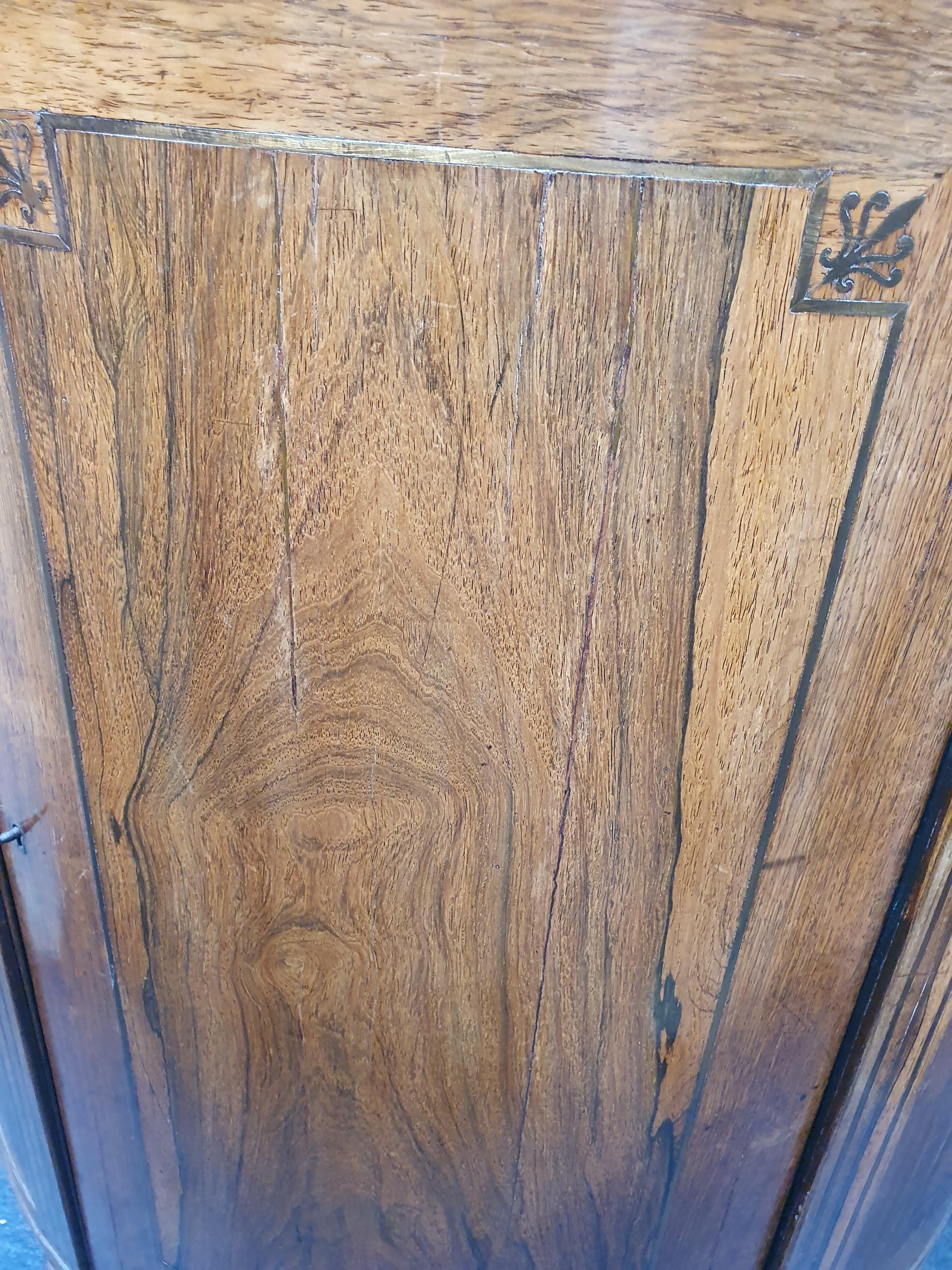 A REGENCY STYLE DEMI-LUNE ROSEWOOD AND BRASS INLAID SIDE CABINET,  19TH CENTURY - Image 18 of 19