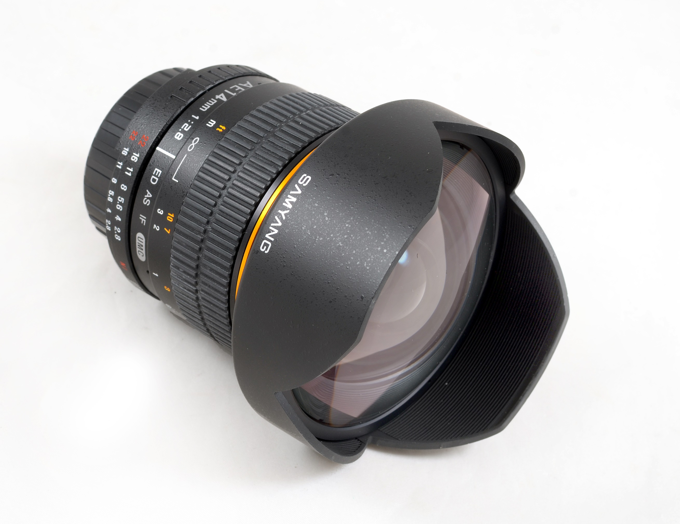 Samyang 14mm f2.8 Ultra Wide Angle Lens, Nikon Manual Focus Fit. - Image 2 of 3