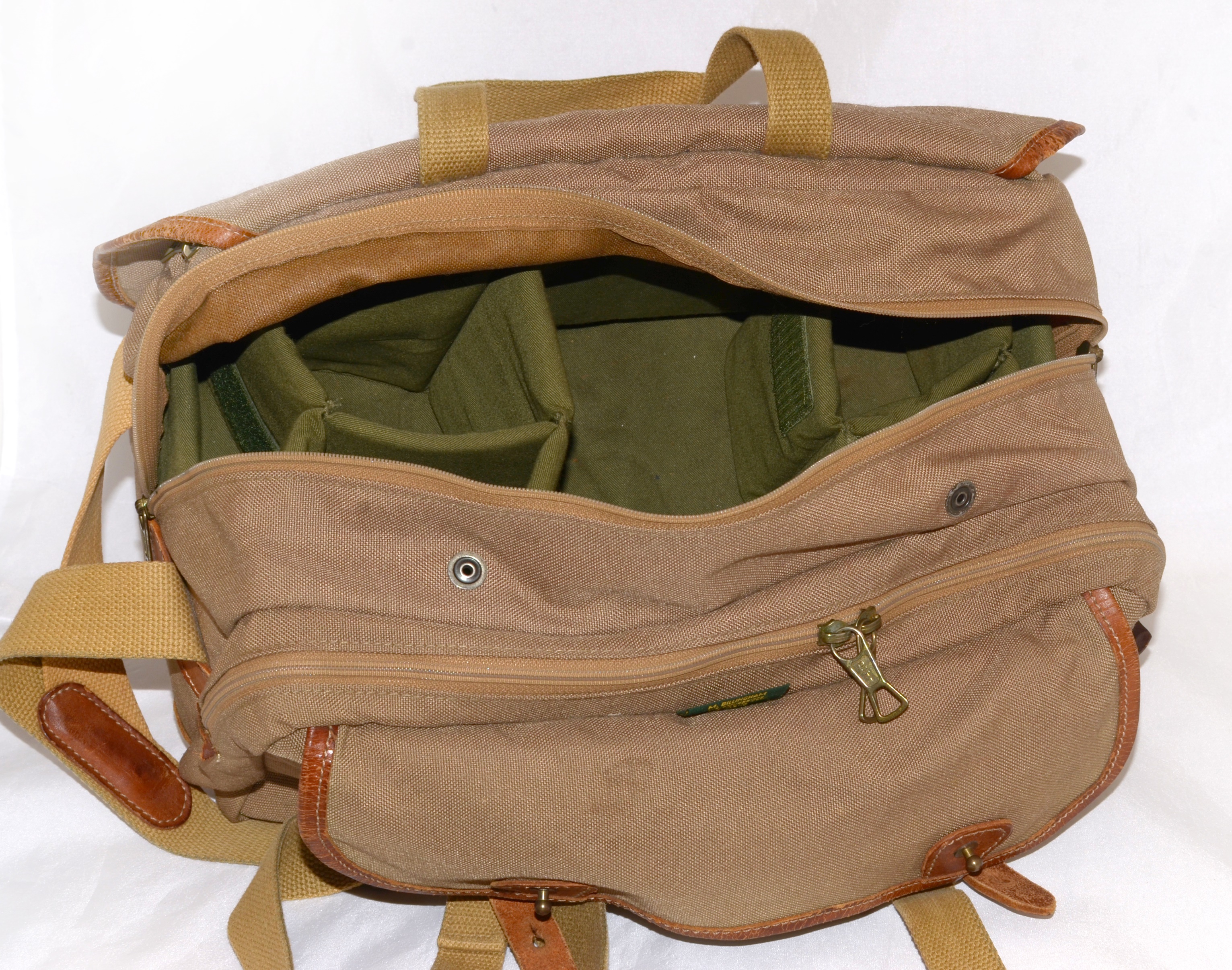 A Good Billingham Camera Gadget Bag. - Bild 2 aus 2