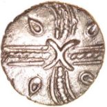 Tasciovanos Acorn. Catuvellauni. c.25BC-AD10. Celtic gold quarter stater. 11mm. 1.36g.