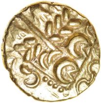 North East Coast. Right Type with Sun. Corieltauvi. c.60-50 BC. Celtic gold stater. 17-19mm. 5.99g.