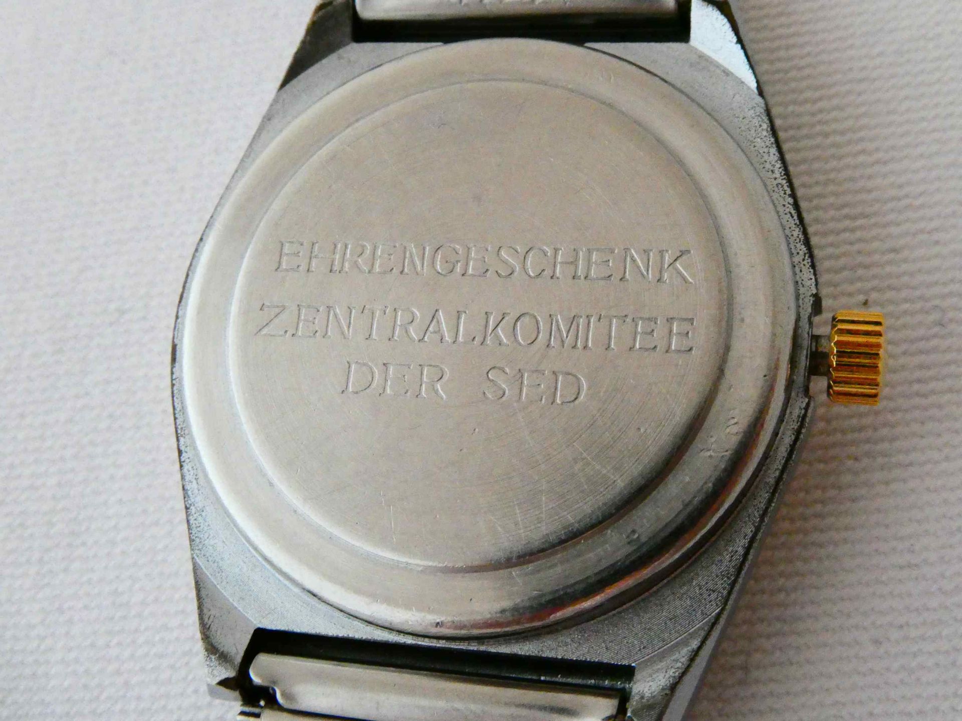 Ehrenuhr Ruhla "Ehrengeschenk Zentralkomitee der SED" - Image 4 of 5