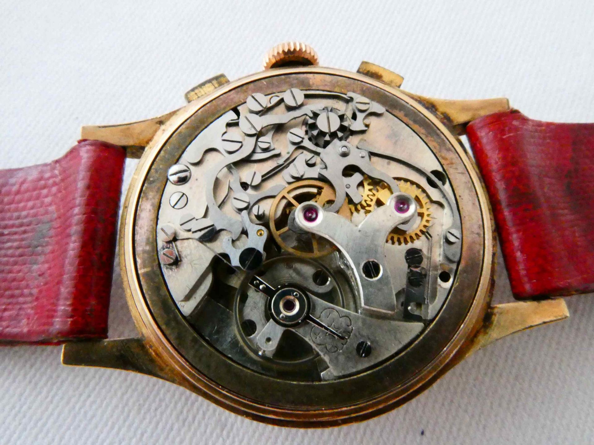 Chronographe Suisse in 18K Gold - Image 5 of 5