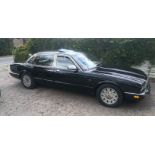 Jaguar Daimler XJ12, Baureihe X300, Langversion