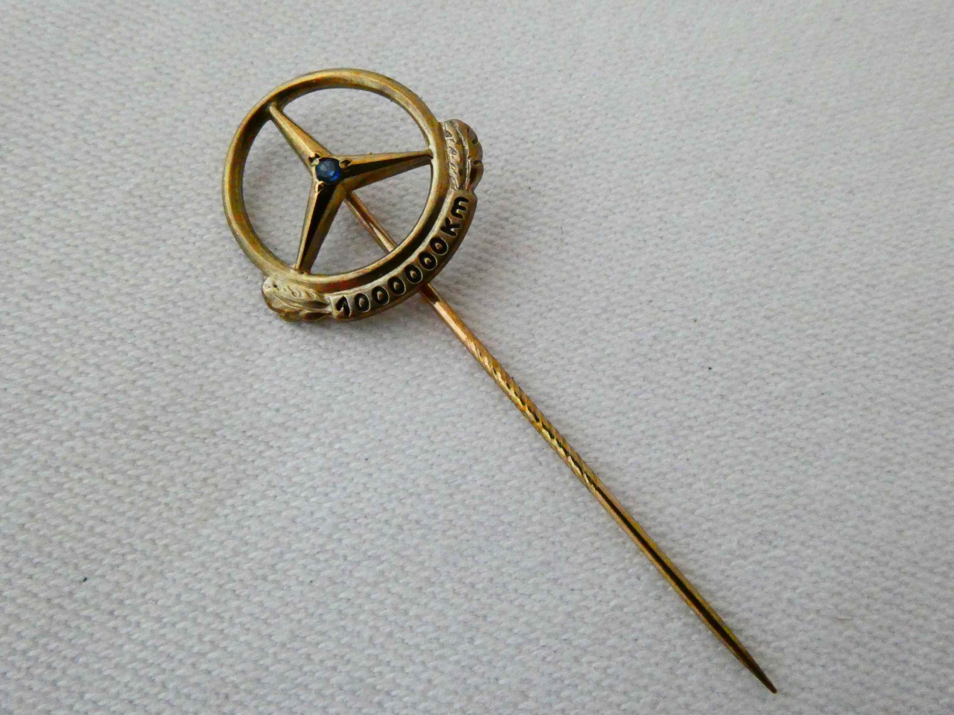 Krawatten-/ Anstecknadel Mercedes in333 Gold