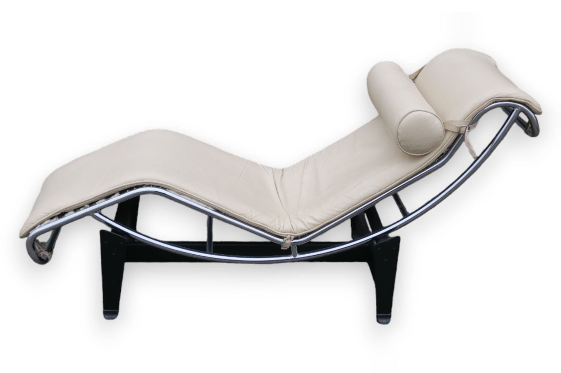 A leather Corbusier LC4 Chaise Longue Replica, 20th Century - Image 5 of 5