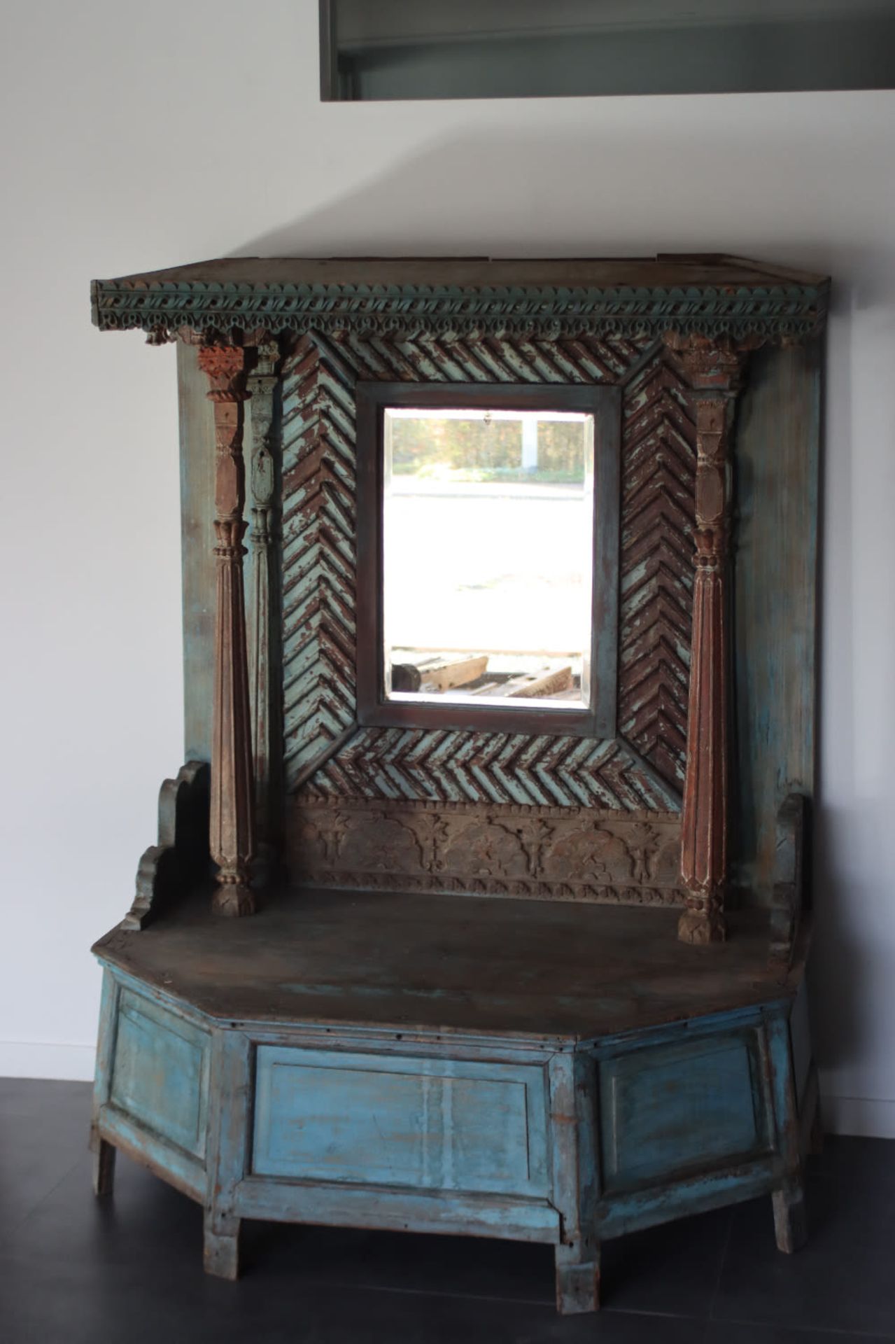 An Indian polychrome teakwood Mandir or Altar, first half 20th Century - Image 3 of 6