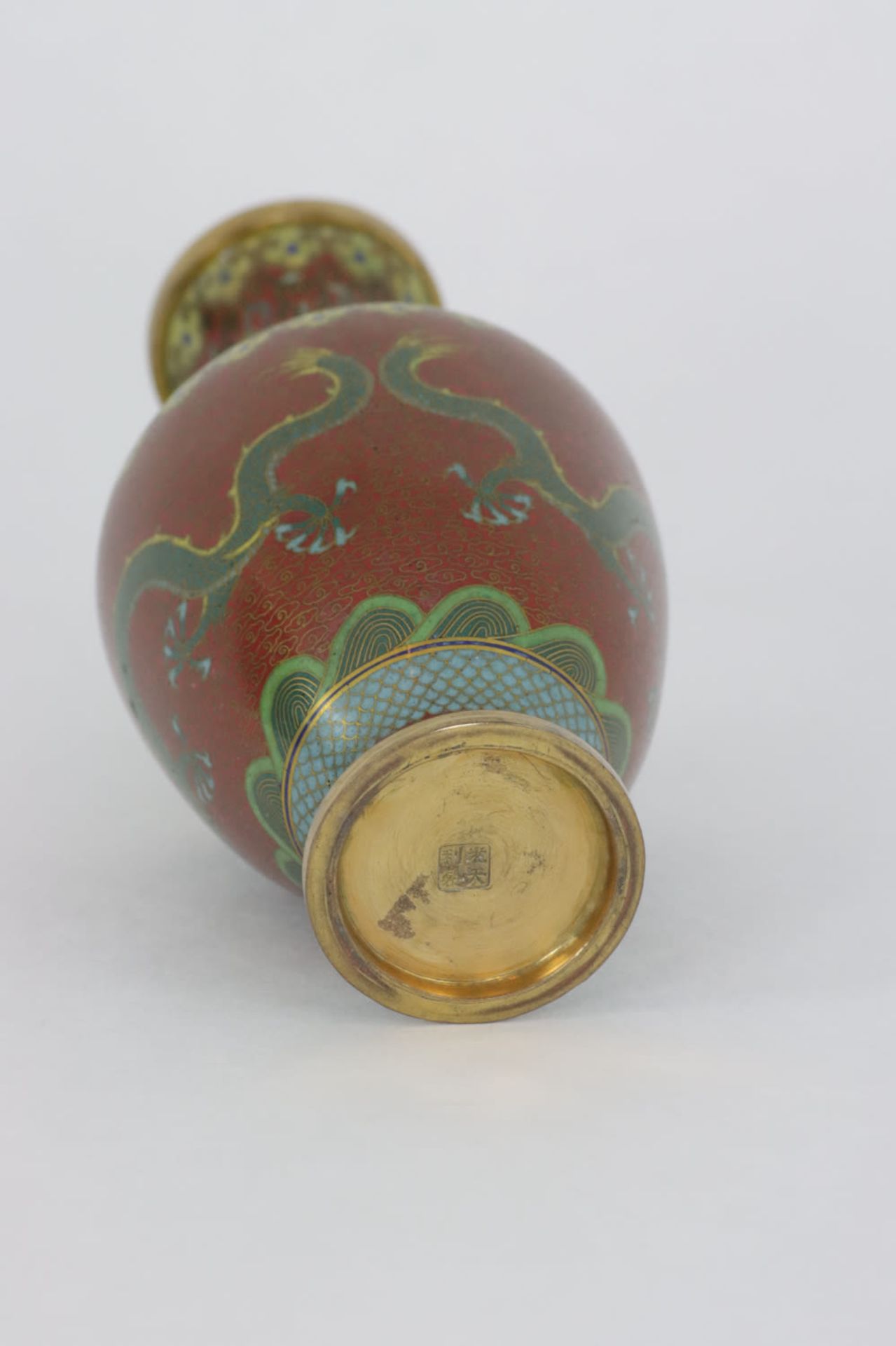 A Chinese Cloisonné vase, Lao Tian Li Zhi - Image 2 of 3