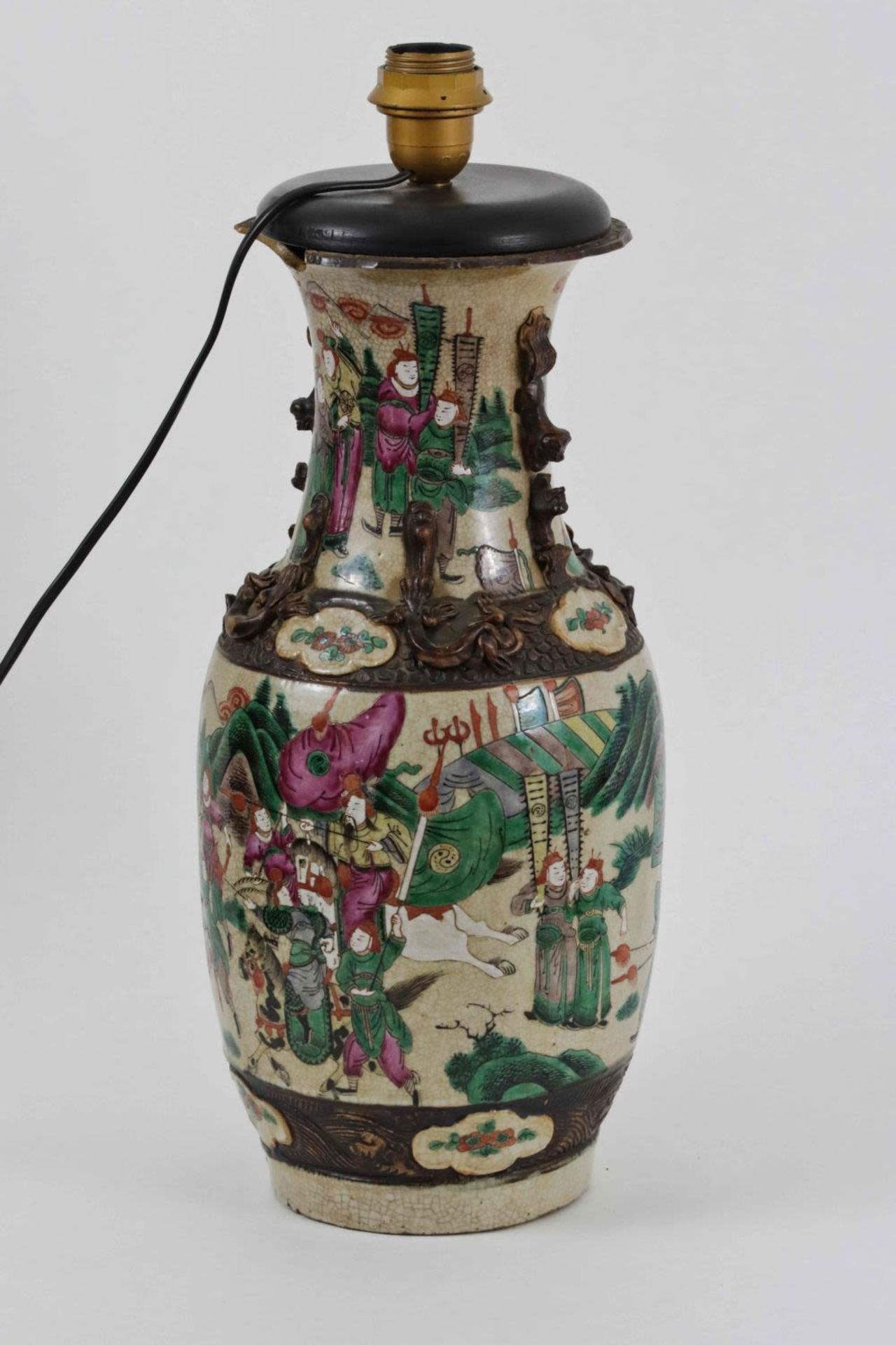 A Chinese Nankin vase converted to table lamp, 19th/20th Century - Bild 3 aus 4