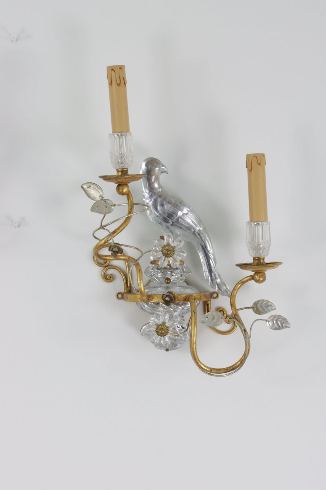 A Pair of crystal and gilt parrot wall lights by Banci Firenze, Mid 20th Century - Image 4 of 4