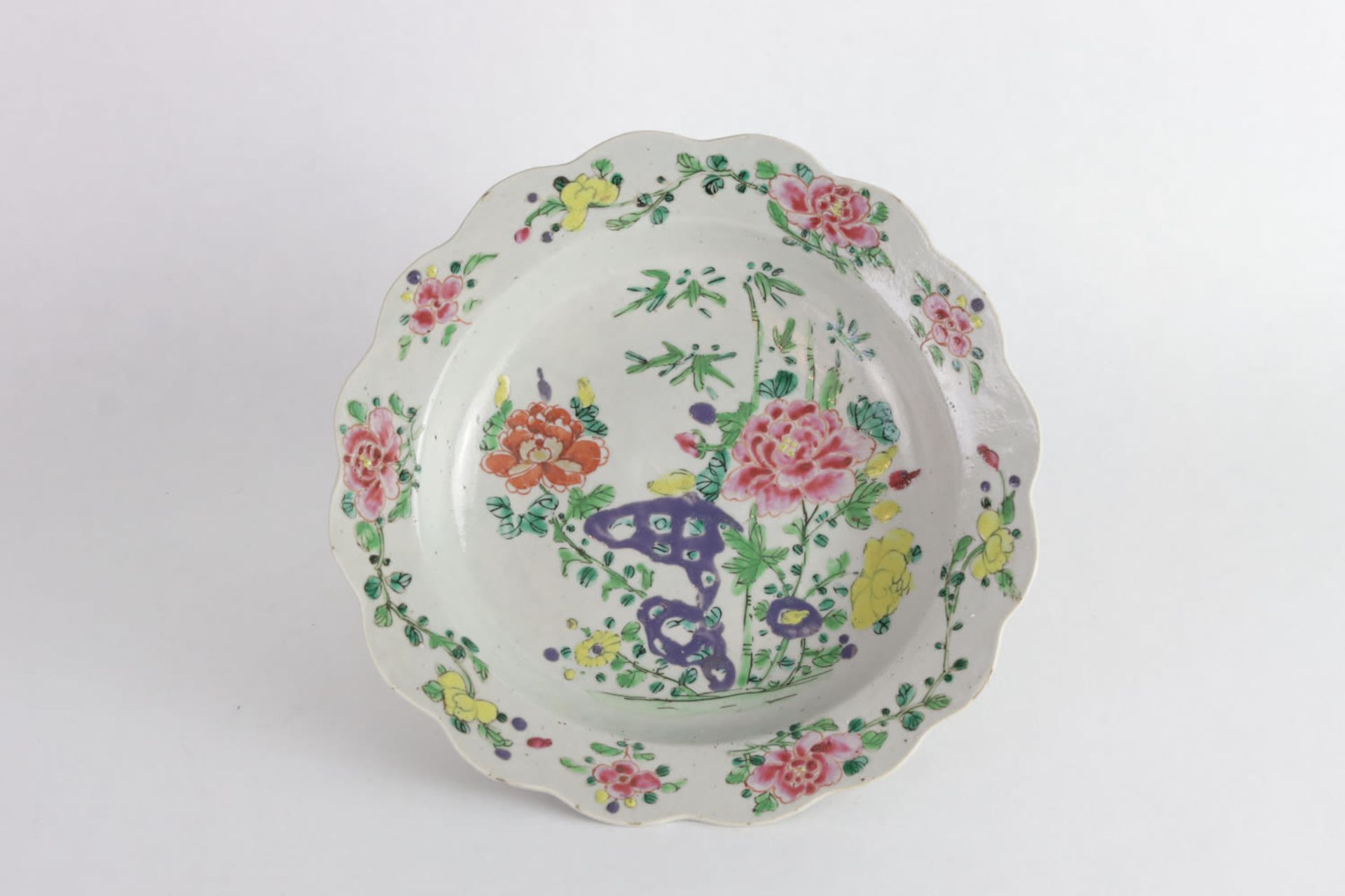 A lobed plate decorated in "Famille rose" enamels, 18th Century