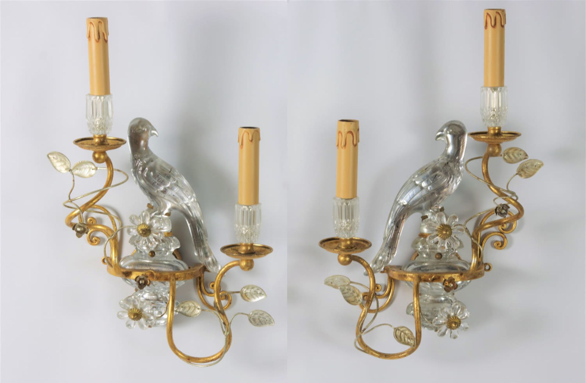 A Pair of crystal and gilt parrot wall lights by Banci Firenze, Mid 20th Century - Image 2 of 4