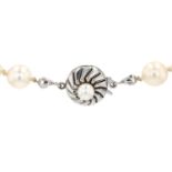 Cultured pearl necklace